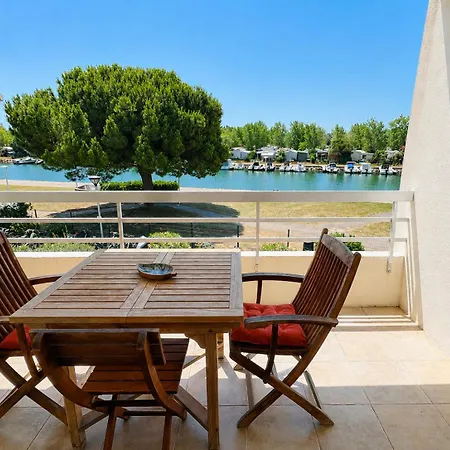 & Terrasse - Port Camargue